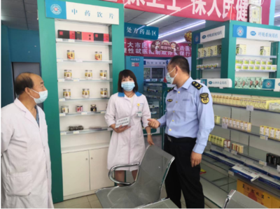 筑牢校園安全防線 甘肅省榆中縣市場監管局開展學校周邊藥械安全專項檢查